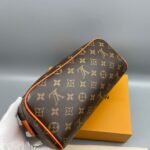 Louis Vuitton Dopp Kit Toiletry Bag Orange For Men 11in/28cm M46765 - Image 3