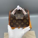 Louis Vuitton Dopp Kit Toiletry Bag Orange For Men 11in/28cm M46765 - Image 7