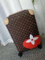 Louis Vuitton Heart Horizon 55 Suitcase 21.7in/ 55cm Brown Purple Hardware - Image 3