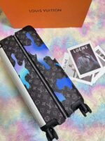 Louis Vuitton Horizon 55 Suitcase 21.7in/ 55cm Monogram Logo Blue Silver Hardware - Image 5