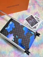 Louis Vuitton Horizon 55 Suitcase 21.7in/ 55cm Monogram Logo Blue Silver Hardware - Image 3