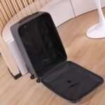 Louis Vuitton Horizon 55 Suitcase 21.7in/ 55cm Black Silver Hardware - Image 8