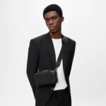 Louis Vuitton Horizon Clutch 8.3in/ 21cm Black Silver Hardware For Men - Image 2