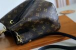 Louis Vuitton NeoNoe MM Bucket Bag Brown For Women 10.2in/26cm LV M44020 - Image 4
