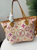 Louis Vuitton Neverfull MM Tote Bag 12.2in/ 31cm Beige Gold Hardware For Women M25317 - Image 3
