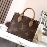 [True-to-ORIGINAL] Louis Vuitton OnTheGo PM Tote Bag 9.8in/ 25cm Brown Gold Hardware For Women - Image 3