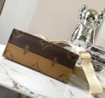 [True-to-ORIGINAL] Louis Vuitton OnTheGo PM Tote Bag 9.8in/ 25cm Brown Gold Hardware For Women - Image 6