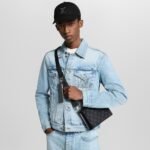Louis Vuitton Pochette Gaston Wearable Wallet Shoulder Bag 8.7in/ 22cm Black Monogram Eclipse Canvas Silver Hardware For Men M81124 - Image 4