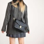 Louis Vuitton Pochette Metis Top Handle Bag 9.8in/ 25cm Black Gold Hardware For Women M41487 - Image 2