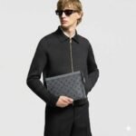 Louis Vuitton Pochette Voyage MM Pouch 10.6in/ 27cm Gunmetal Gray Silver Hardware For Men M30840 - Image 2