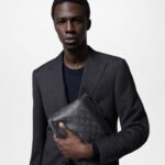 Louis Vuitton Pochette Voyage Souple Pouch 11.8in/ 30cm Black Monogram Eclipse Balck Hardware For Men M82543 - Image 3