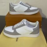 Louis Vuitton Rivoli Sneakers White For Men 1ACVHU - Image 3