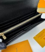 Louis Vuitton Sarah Wallet Black And Beige For Women 19cm/7.5in - M80496 - Image 3