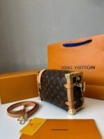 Louis Vuitton Side Trunk MM Monogram Canvas For Women, Women’s Bags, Shoulder And Crossbody Bags 9.3in/23.5cm LV - Image 4