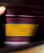 Louis Vuitton Twist MM Epi Gold Miel Brown M59686 - Image 8
