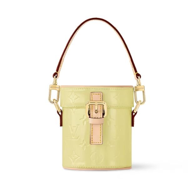 xr:d:DAF_QSHSI4M:109,j:5555613000607233093,t:24032606 Louis Vuitton Astor Bag Chic And Yellow For Women M24099- 14.2 Cm/ 5.5 Inches - Image 1