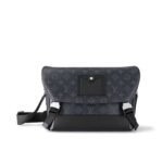 Louis Vuitton Messenger PM Voyager Bag Black For Women 33cm / 12.6in M40511