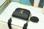 Louis Vuitton New Wave Multi Pochette Shouler Bag  7.5in/ 19cm Black Gold Hardware For Women M56461 - Image 6