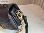 Louis Vuitton Pochette Metis East West Shoulder Bag 8.5in/ 21.5cm Black Gold Hardware For Women M46595 - Image 8