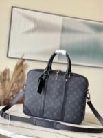 Louis Vuitton Porte-Documents Voyage PM Black For Men 36.5cm / 14.4in M46457 - Image 2