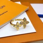 Louis Vuitton Presbyopia Ring Gold For Women - Image 2