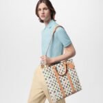 Louis Vuitton Sac Plat Tote Bag 14.4in/ 36.5cm Cream Gold Hardware For Men M24859 - Image 3