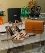 Saint Laurent Tribute Platform Sandals In Patent Beige For Women - Image 7