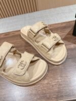 Chanel Sandals With Chanel Logo Beige For Women - Image 3