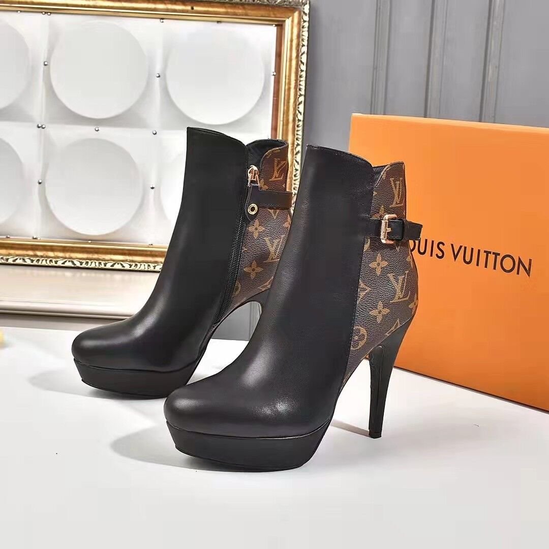 WhatsApp-Image-2021-11-11-at-11.35.31-2.jpeg Louis Vuitton Afterglow Platform Ankle Boot Patent Monogram Material Black For Women LV 1A9SEE - Image 1