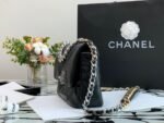 Chanel Flap Bag Crossbody 10.2in/ 26cm Black For Women - Image 3