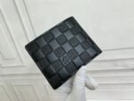 Louis Vuitton Multiple Wallet Damier Graphite For Men, Men's Wallet 4.5in/11.5cm LV - Image 4
