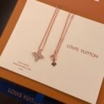 Louis Vuitton Necklace - Image 3