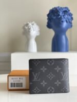 Louis Vuitton Amerigo Wallet Monogram Eclipse For Men, Men's Wallet 4.7in/11.5cm LV - Image 5