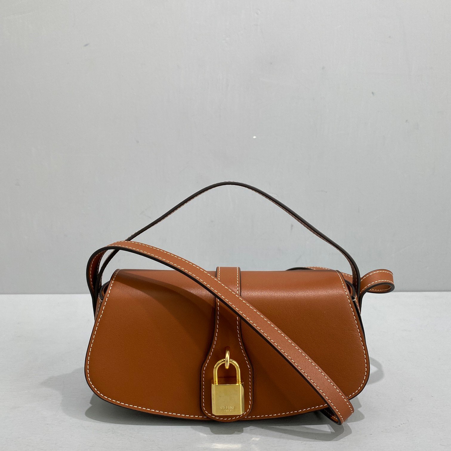 b106ab74.jpg Celine Clutch On Strap Brown For Women 7in/18cm 10I593DQ1.04LU - Image 1