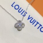 Louis Vuitton Necklace - Image 3