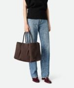 Bottega Veneta Pinacoteca Medium Top Handle Bag 16.9in/ 43cm Black Gold Hardware For Women 817166V5AG11206 - Image 3