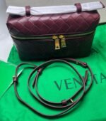 Bottega Veneta Bang Bang Vanity Case 9.1in/ 23cm Barolo Gold Hardware For Women 789109V3IV12247 - Image 4