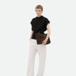 Bottega Veneta Andiamo Medium Top Handle Bag 12.6in/ 32cm Fondant Gold Hardware For Women 766016V1QE62272 - Image 2
