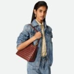 Bottega Veneta Andiamo Small Top Handle Bag 9.8in/ 25cm Sapele Gold Hardware For Women 766014VCPP12507 - Image 2