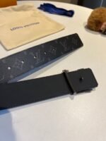 Louis Vuitton Shake Reversible LV Belt Monogram Eclipse Canvas Black Metal Hardware LV Belt - Image 3