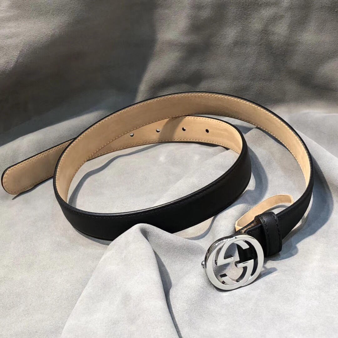c618f231.jpg Gucci Belt With Interlocking G Buckle Black/Cream GG 370717 - Image 1