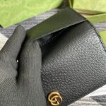 Gucci GG Marmont Card Case Black with Gold Toned Hardware 4.5in/11cm GG 547075 DJ20T 1000 - Image 5