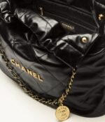 [True-to-ORIGINAL] Chanel 22 Shoulder Bag 16.4in/ 42cm Black Gold Hardware For Women AS3261 B08037 94305 - Image 4