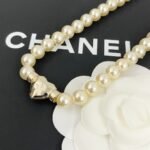 Chanel Pearl Waist With Heart Chain And Logo Pendant For Women - Image 3