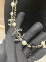 Chanel Pearl Necklace Gold For Women - Image 4