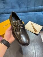 Louis Vuittion Major Loafer Black For Men LV - Image 8