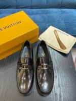 Louis Vuittion Major Loafer Black For Men LV - Image 7
