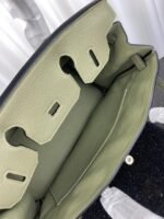 Hermes Birkin 30 Top Handle Bag 11.8in/ 30cm Green Moss Gold Hardware For Women - Image 3