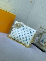 Louis Vuitton Coussin PM Shoulder Bag 7.5in/ 26cm White And Blue Gold Hardware For Women M11225 - Image 2
