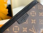 Louis Vuitton Zippy Dragonne Monogram Canvas Black For Women, Women's Wallet 7.5in/19cm LV M69407 - Image 3